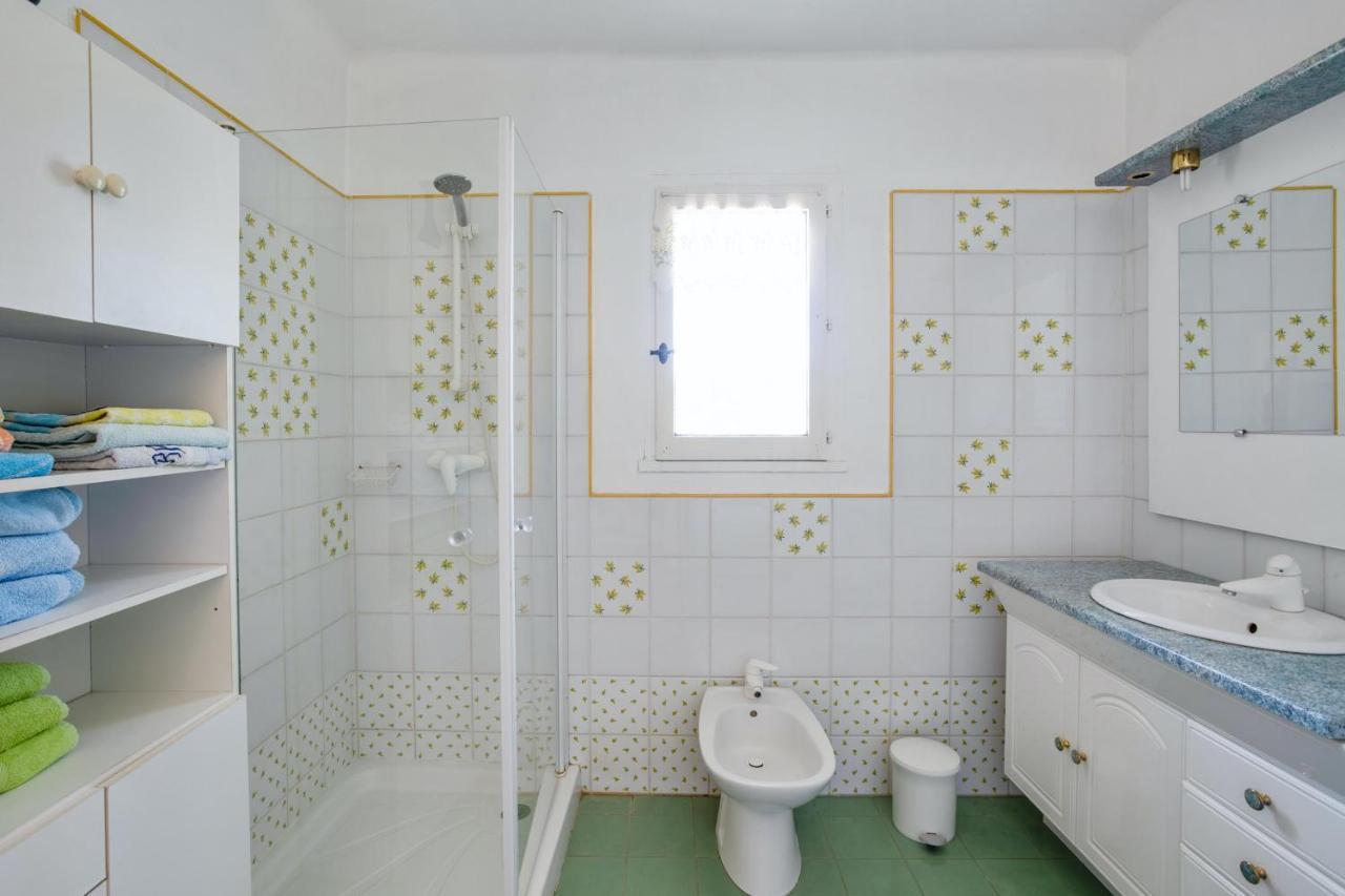 Villa Charmante A La Tour-D'Aigues Avec Piscine Privee Exterior photo